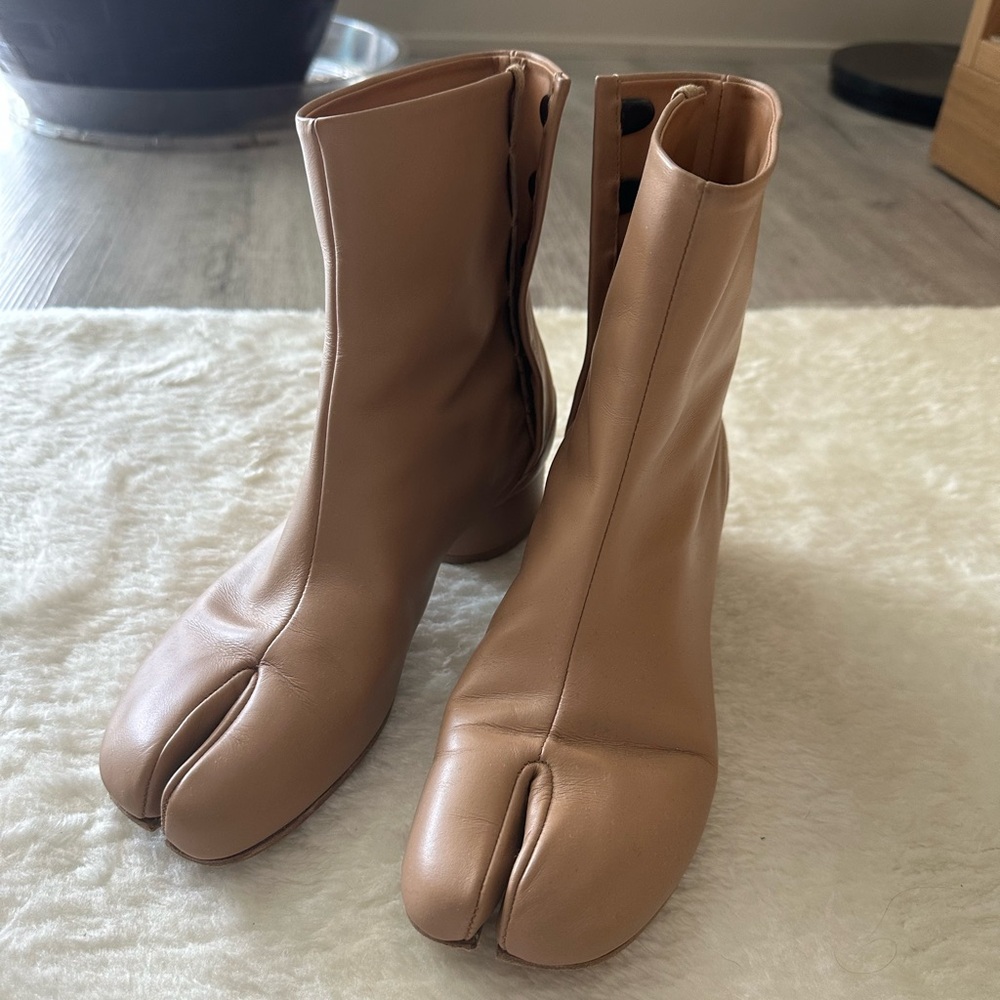 Maison margiela tabi boots